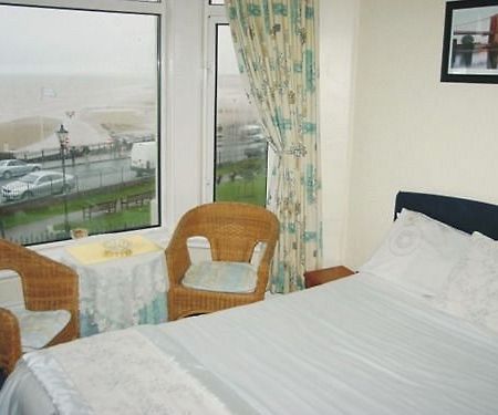 Pembroke B And B Guest Accomodation Bridlington Exteriör bild