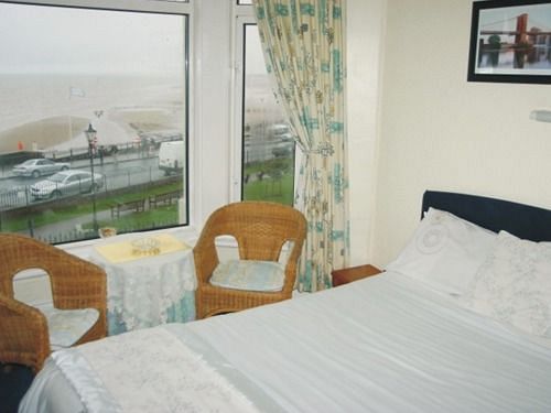Pembroke B And B Guest Accomodation Bridlington Exteriör bild